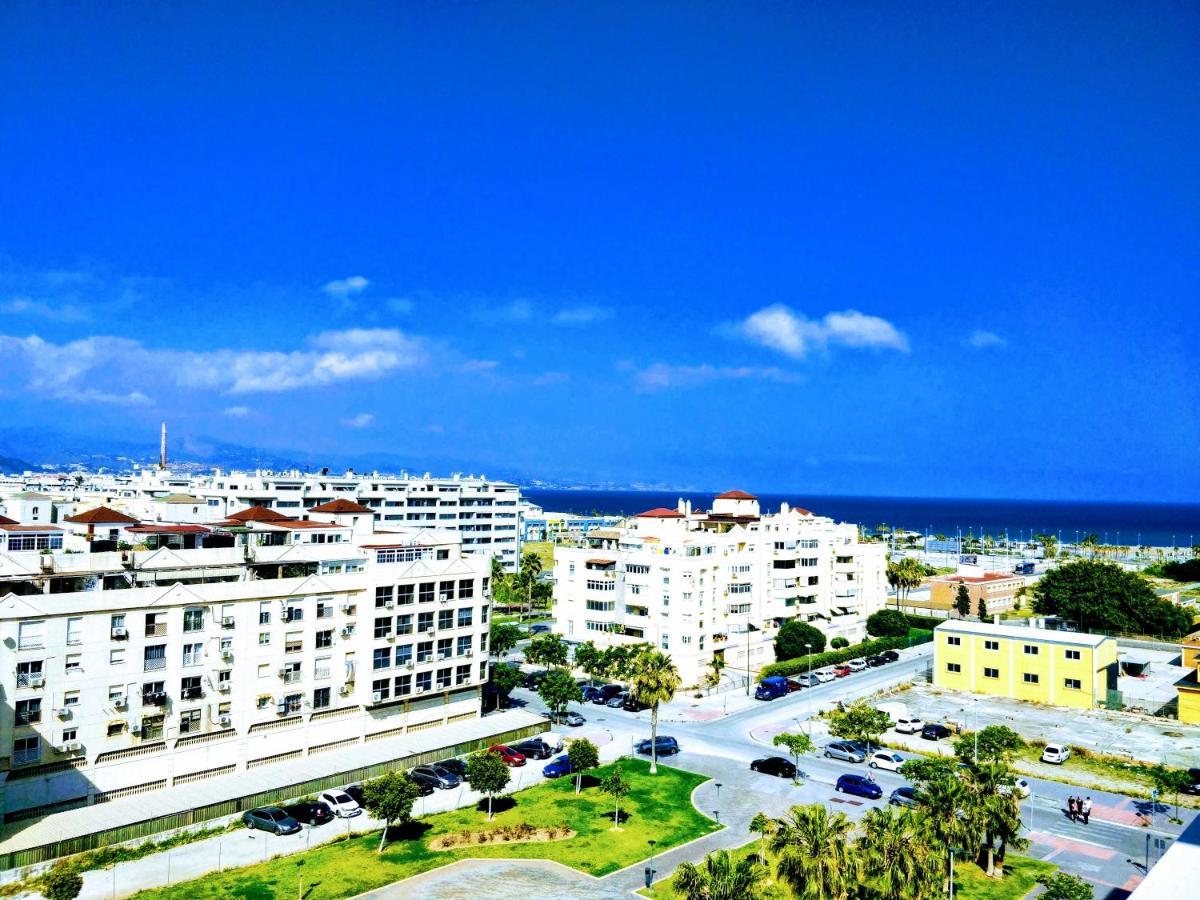 Atico Con Piscina Y Vistas Al Mar Habitat Litoral Apartment Malaga Luaran gambar