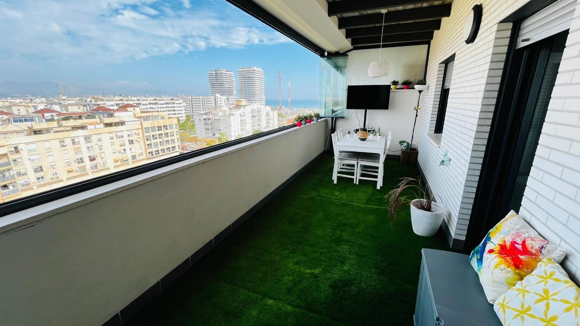 Atico Con Piscina Y Vistas Al Mar Habitat Litoral Apartment Malaga Luaran gambar