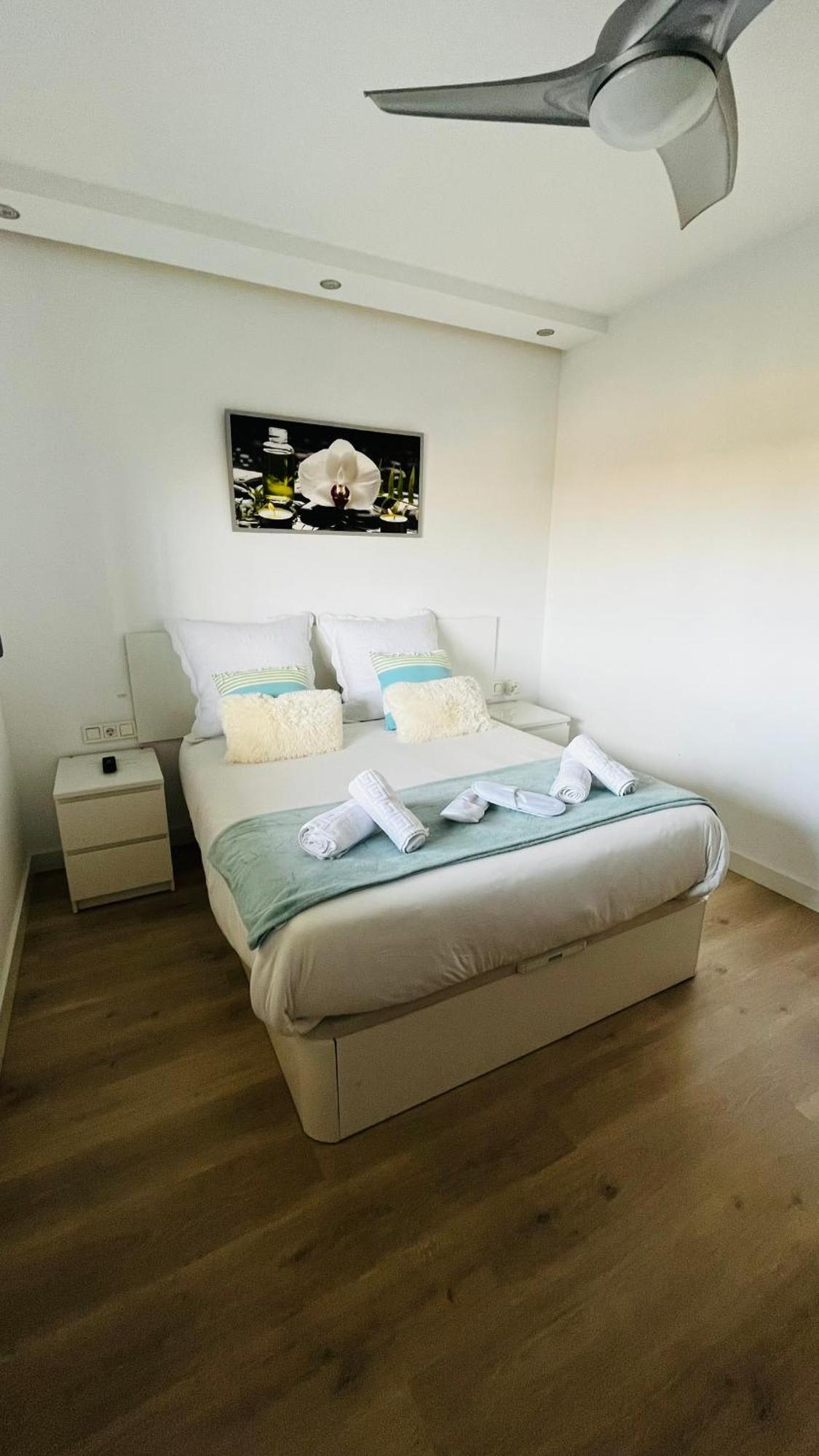 Atico Con Piscina Y Vistas Al Mar Habitat Litoral Apartment Malaga Luaran gambar